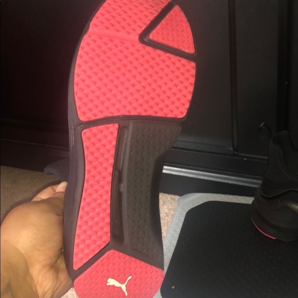 Womens pumas - Picture 3 of 4